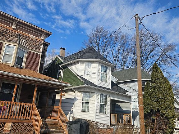 3rd image of 2424 Broadway St