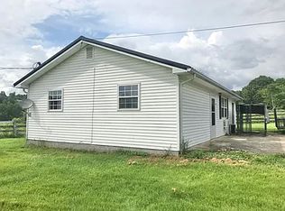 137 Blue Hall Rd, Soldier, KY 41173