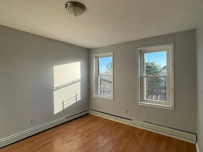 331 E Jersey St #3D — Photo 7