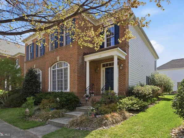 712 Coybay Dr, Annapolis, MD 21401