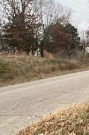 Exterior Neighborhood (street photo)