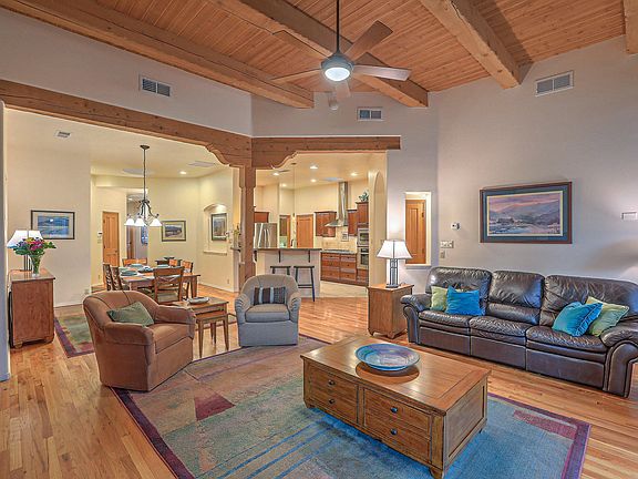 5th image of 8823 Desert Fox Way NE