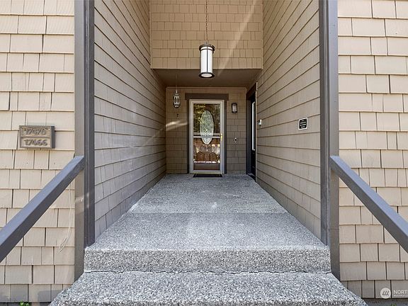 3rd image of 17466 NE 40th Place #F3