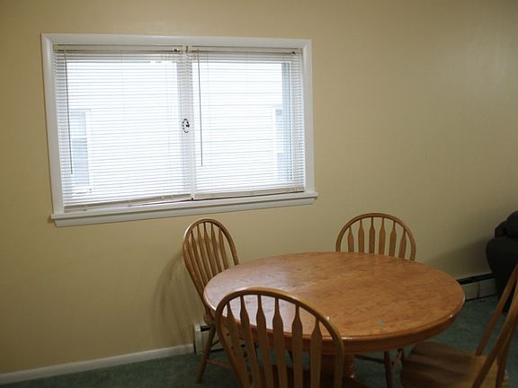 4th image of 206 Ada Ave
