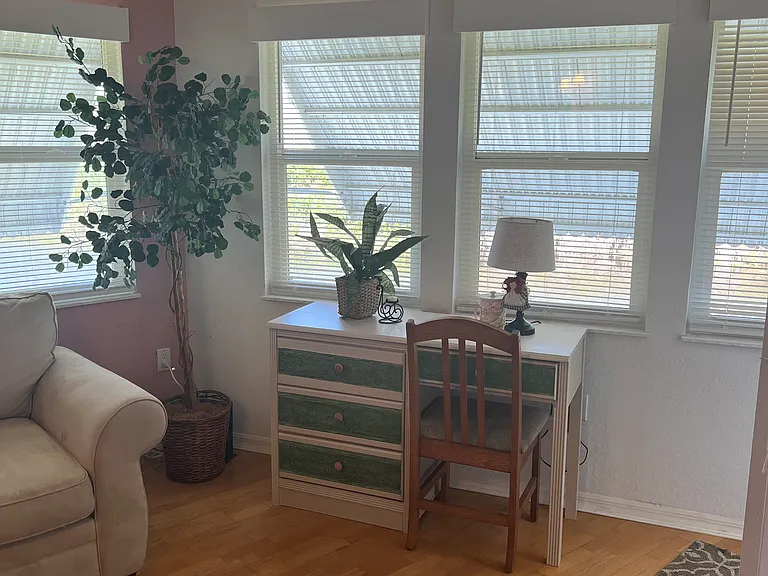 5203 SE 64th Ave — Photo 13