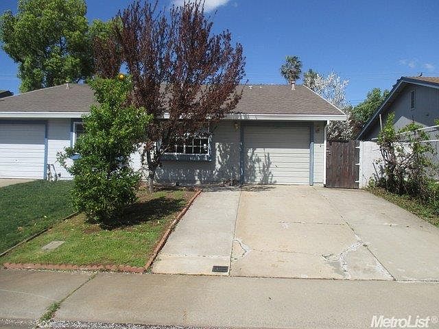 1st image of 10469 Sierra Crest Dr