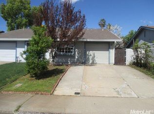 10469 Sierra Crest Dr, Rancho Cordova, CA