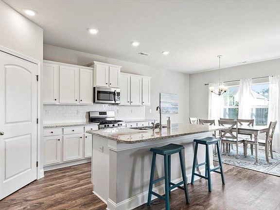 3rd image of 1863 SE Fox Meadow Trl