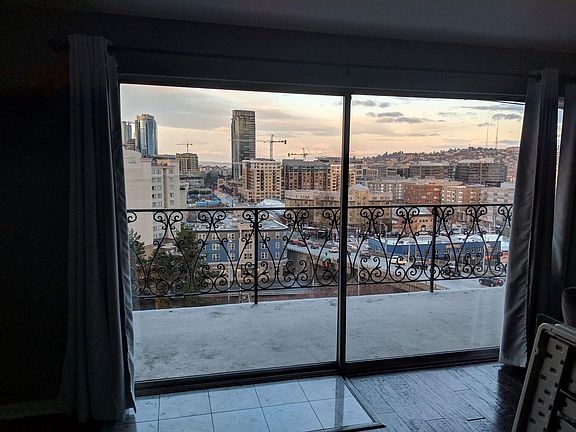 5th image of 1740 Melrose Ave Unit 705