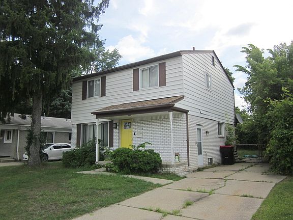3rd image of 29132 Fairfax St