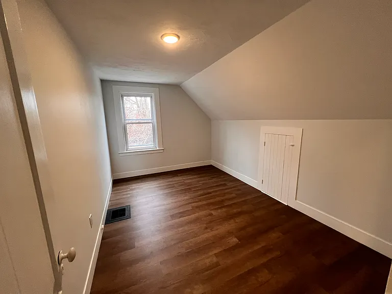400 Court St #2 — Photo 10