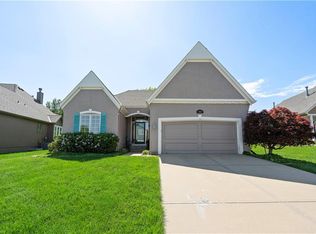 13656 Belinder St, Overland Park, KS 66224