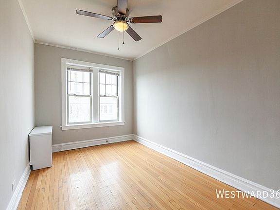 4th image of 3537 N Troy St #3