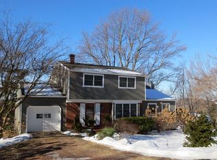 14 Hillview Dr E, New Fairfield, CT 06812