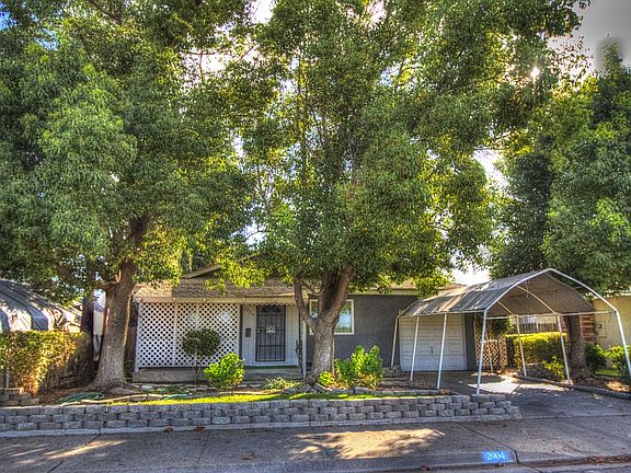 3rd image of 2904 Santa Fe Ave