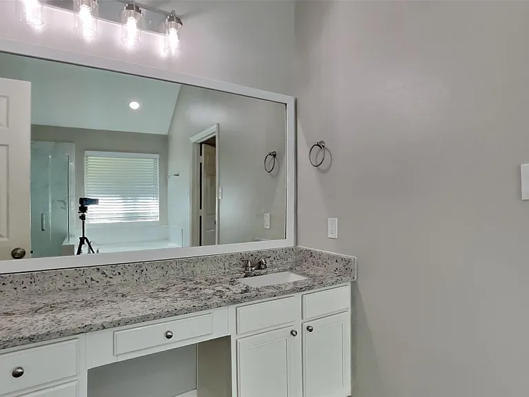 8227 Sports Haven Dr — Photo 11