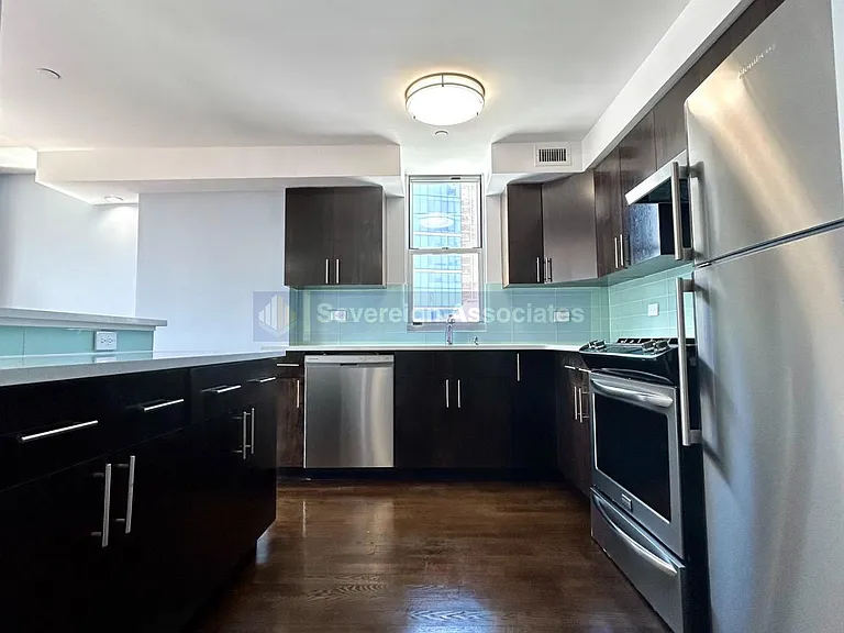 703 W 171st St #8 — Photo 5