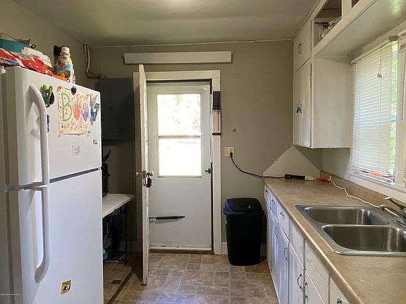 2nd image of 109 Peterson Ave