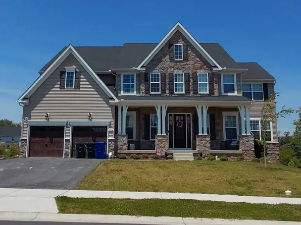2706 Hillfield Dr, Frederick, MD 21702