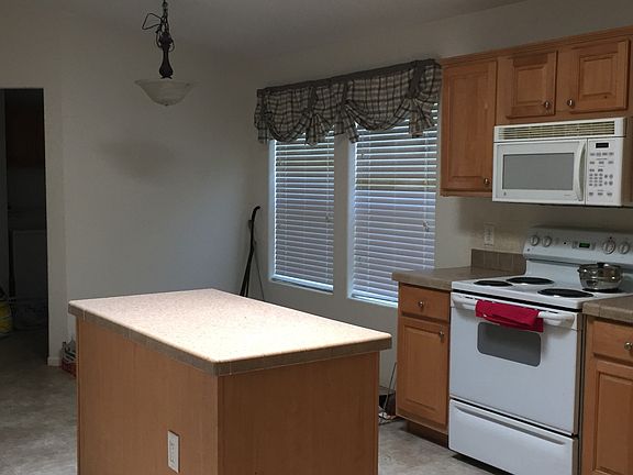 3rd image of 14011 Pollard Dr
