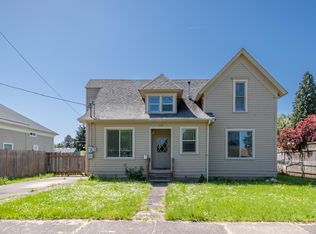 236 Cleveland St, Lebanon, OR 97355