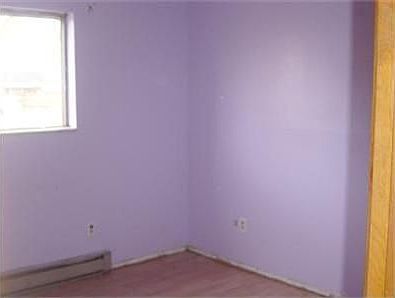 5th image of 1005 Pleasant Valley Blvd N