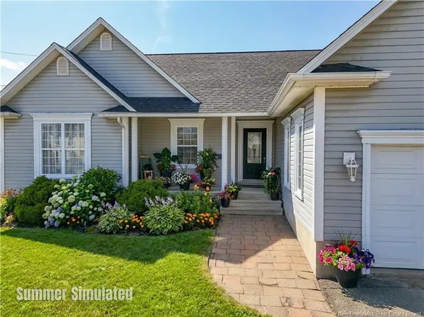 29 Poets Ln, Fredericton, NB E3B 9P8