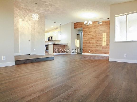 3rd image of 7289 Hardtack Cir
