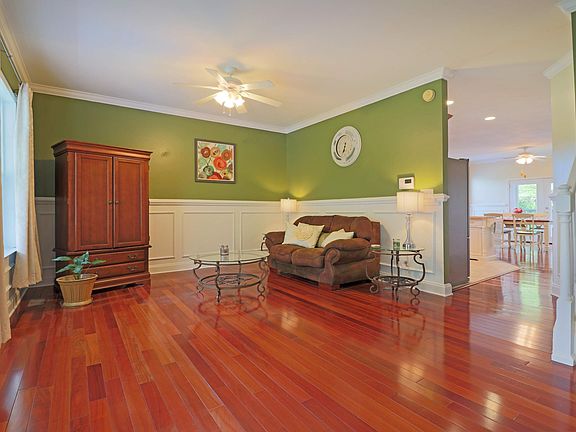 5th image of 7224 Jana Chris Ln