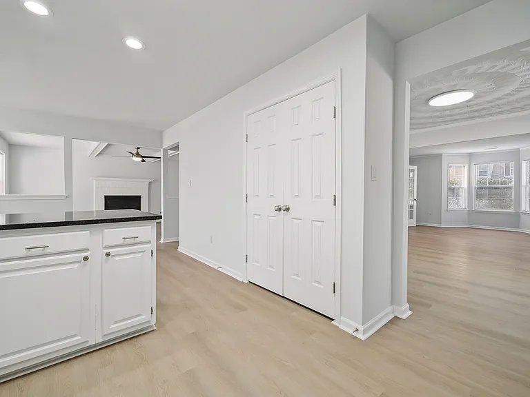 1578 Winthrope Dr — Photo 16