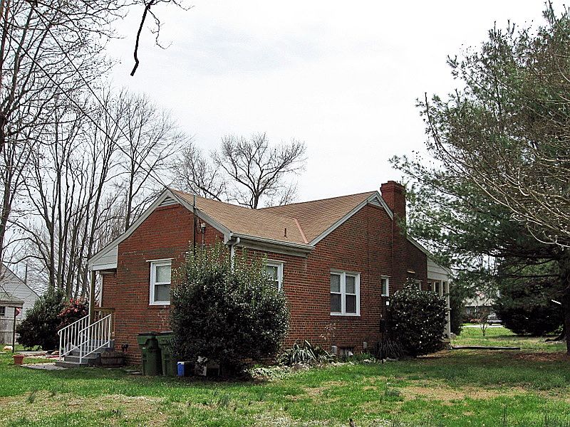 2nd image of 4076 Walmsley Blvd