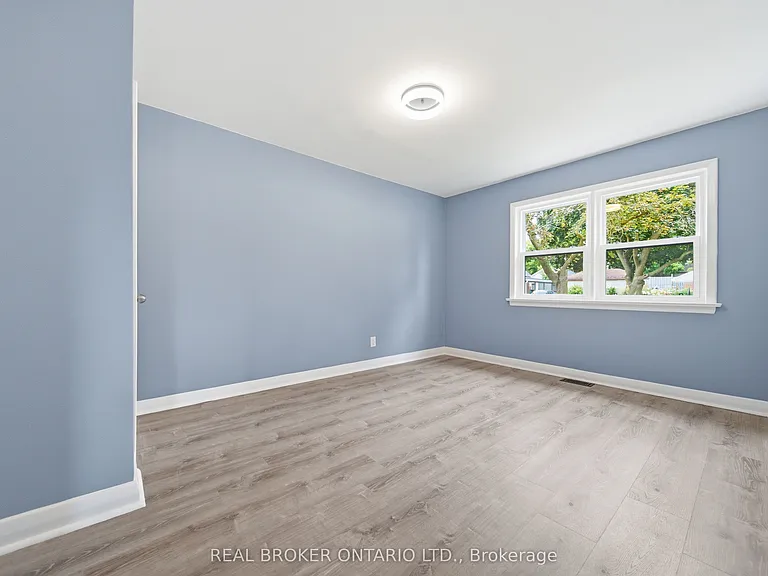 293 Highland Rd E #B — Photo 6