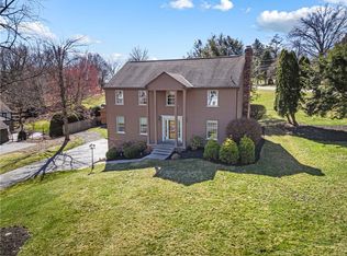 1552 Ingomar Heights Rd, Pittsburgh, PA 15237