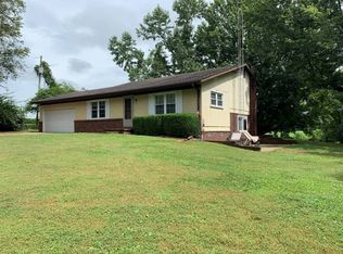 1258 County Road 400 E, Albion, IL 62806