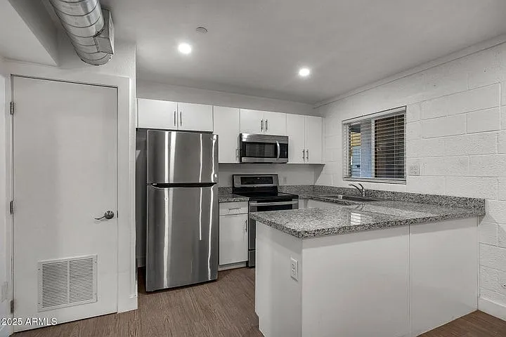 622 N 9th Ave — Photo 13