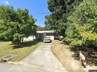 6403 Hollywood Dr, Forest Park, GA 30297