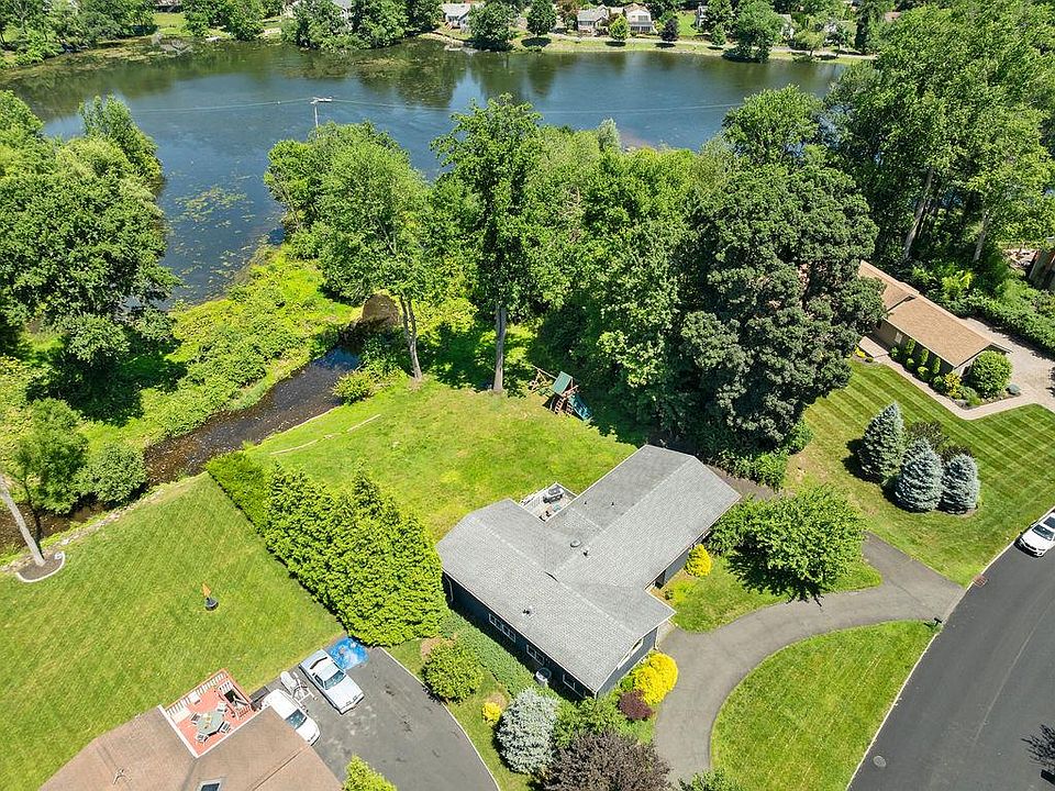 1st image of 26 Woodhaven Drive