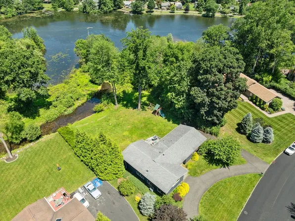 26 Woodhaven Drive, New City, NY 10956