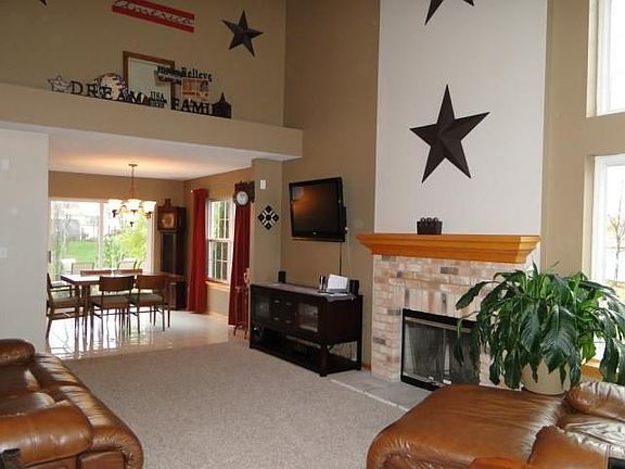 2nd image of 8125 Yarrow Ct