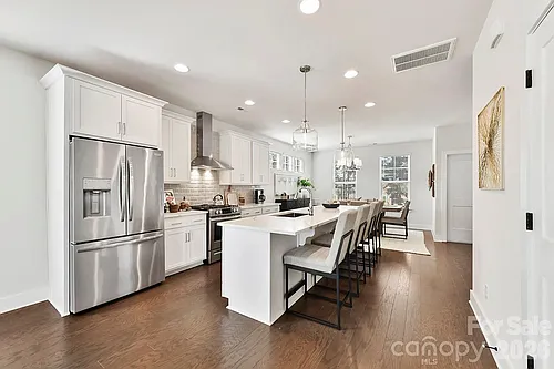 212 Wesser St Photo 1