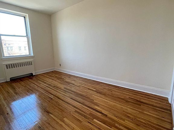4th image of 143-36 Barclay Ave #5K