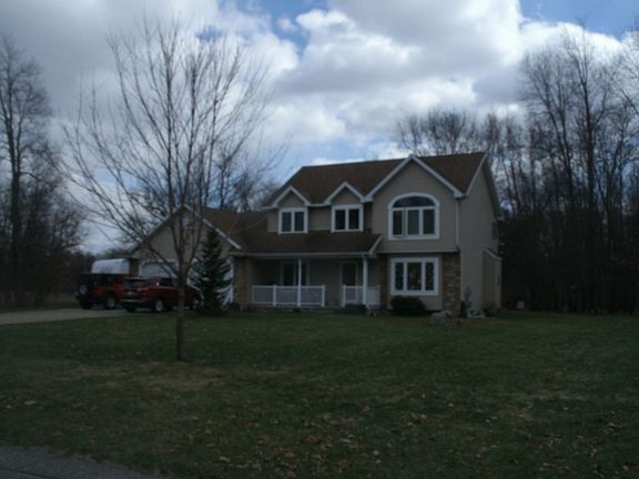 2nd image of 8945 Edgewater Dr