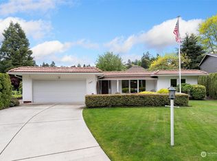 747 N Locust Ln, Tacoma, WA