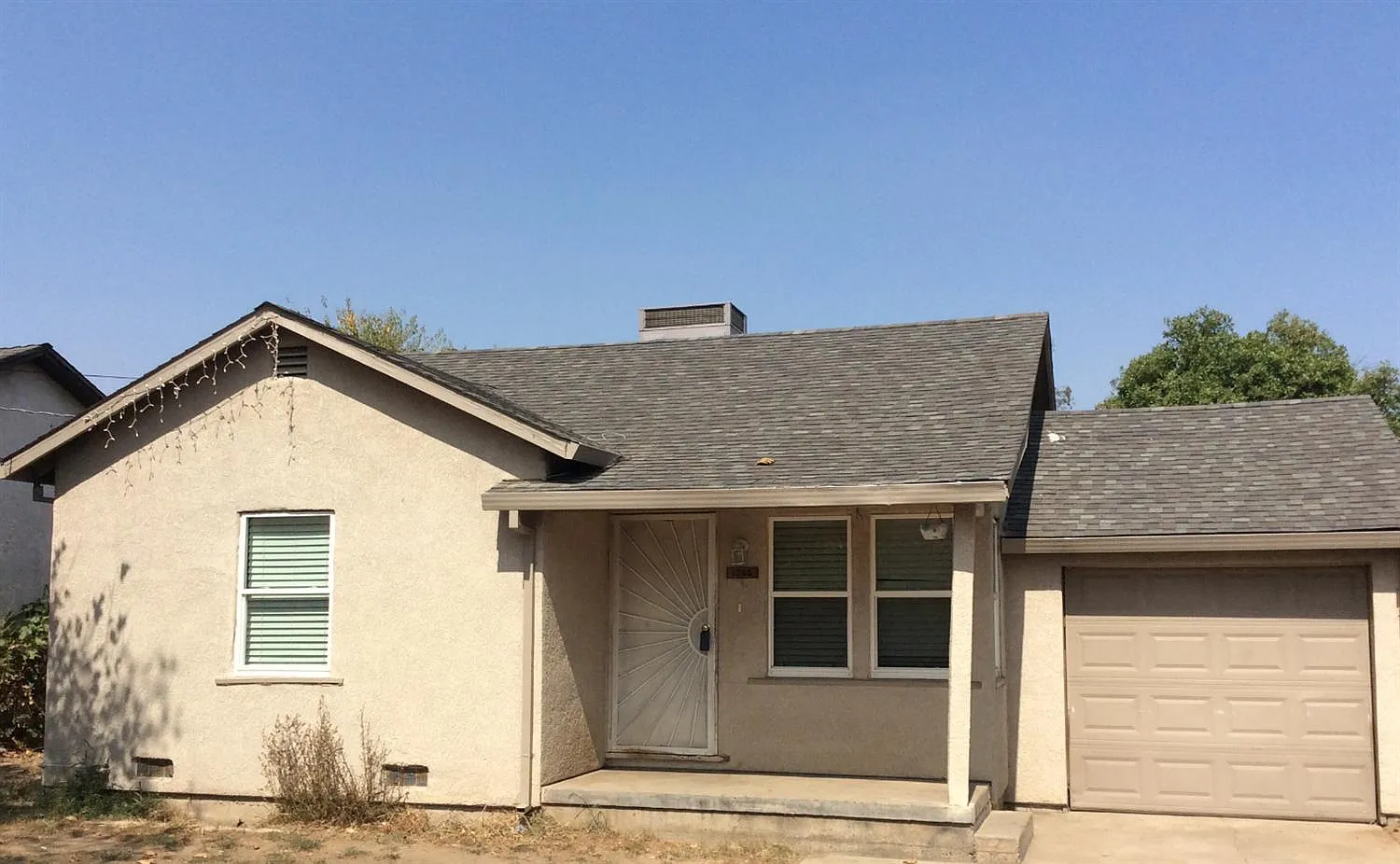 1755 Glenrose Ave photo 1
