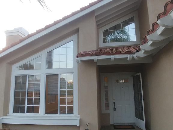 2nd image of 40133 Avenida Venida