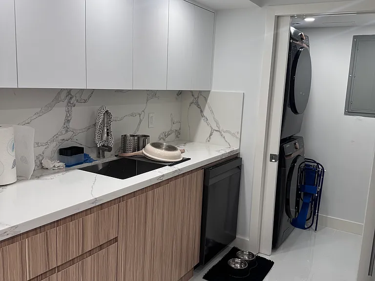 6917 Collins Ave #411 — Photo 11