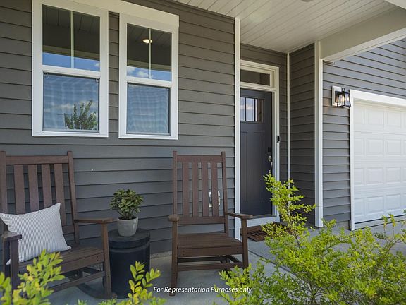 2nd image of 8701 Maxine St