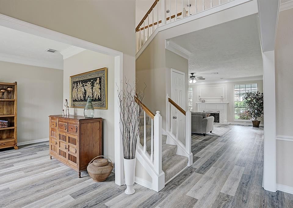 1st image of 2103 Pinehurst Drive