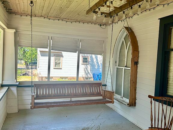 2nd image of 1009 Coburn Ave