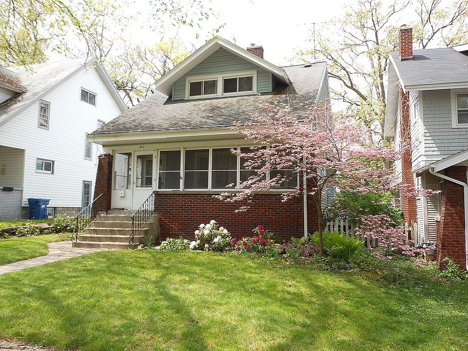1st image of 863 Calvin Ave SE